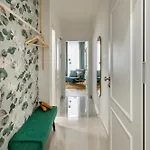 Apartment Bohemian Rhapsody